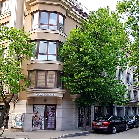 Embassy Park Пловдив